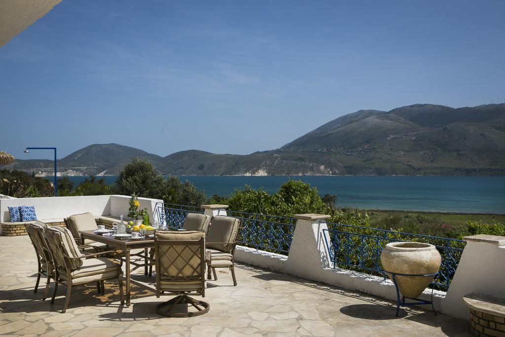 Villa Afrodite Mousata Exterior photo
